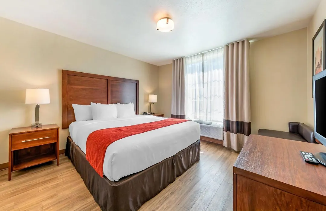 Comfort Inn & Suites Lancaster Antelope Valley-1